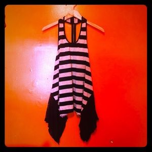 🎲 Black & White Zipper Tank Top 🎹